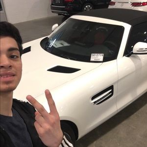 Meet your Posher, Michael